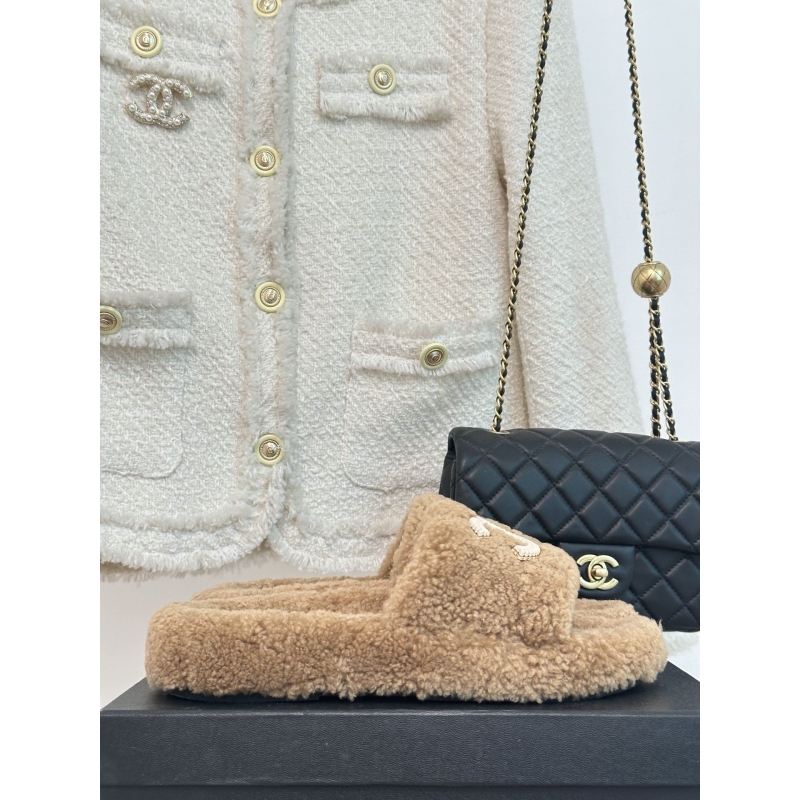 Ch*el slippers